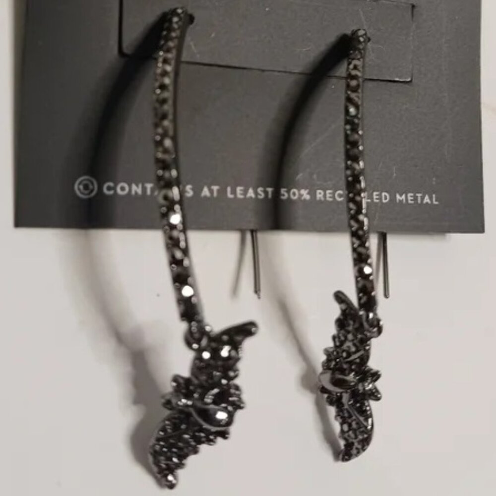 VERA WANG Goth Halloween Bat Gunmetal/Hematite Crystal Threader Earrings**NEW!